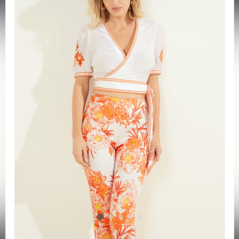Marciano San Lucas Top & Elle Capri Pants